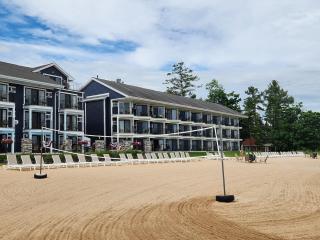 Pointes North 107- Grand Traverse Bay-Traverse City - 1