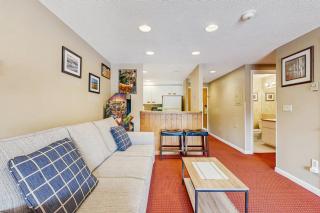 South Peak Studio at Rivergreen - Lincoln - 4