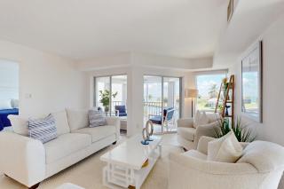 A Thousand Welcomes - Marco Island - 9