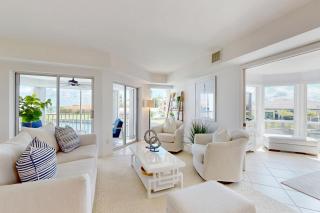A Thousand Welcomes - Marco Island - 5