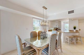 A Thousand Welcomes - Marco Island - 2