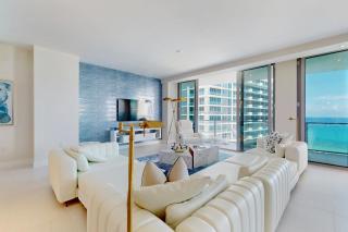 Lux by the Ocean - Riviera Beach - 5