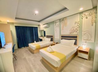 Famous Maple Hotel - Angeles - 6