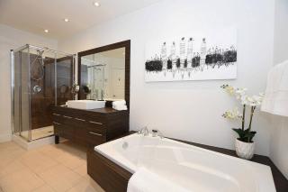 Ground Floor Loft Style Luxury Executive Flat - 3