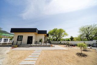 Ulsan You and Dodong Gil Dokchae Pension - Ulsan - 1