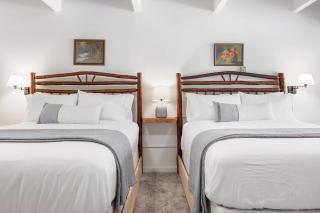Camp Nelson Lodge Room 2 - 5