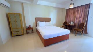Whiterock Beach Hotel and Waterpark - Subic - 6