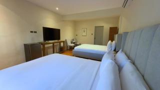 Whiterock Beach Hotel and Waterpark - Subic - 5