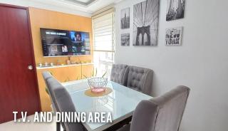 AURUM HOLISTAY DECA HOMES 2BR UNIT with FREE CAR PARK - Manila - 2