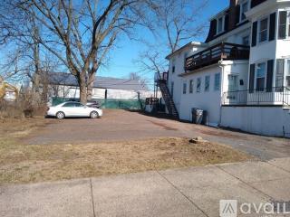 - Historic District Haven 3BR, 2BA Townhome Escape - - 2