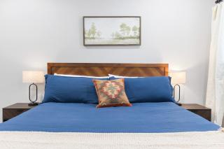 The Heather Sequoia Motel RM 4 - 1