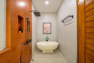 Moonlight B22 - Elegant Modern Villa - Private Pool & Perfect Location - Kerobokan - 3