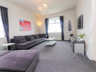 Sea Views No 8 Plas Darien - Holyhead - 8