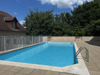 T2 rénové avec WIFI, piscine et parking à 200m des Thermes - FR-1-541-179 - 9