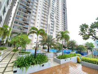 Good Life Luxury Condo - Sampong - 8