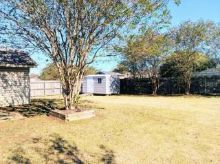 Whispering Oaks Retreat - Montgomery - 1