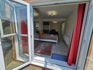 Fantastic 4 Apartments - 8