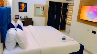 Triple J Universal Hotel and Suites - Asaba - 0