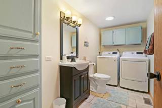 Gorgeous Nautical Lake House Chain O' Lakes with Hot Tub Option - - 6