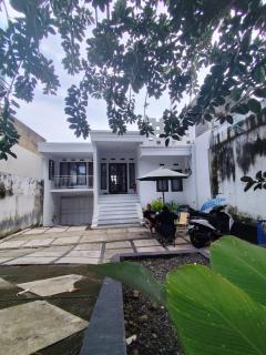 Villa Batu Kuda by Dinasty Living - Cileunyi - 1
