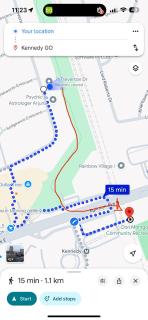 Spacious room near subway & shops - 5