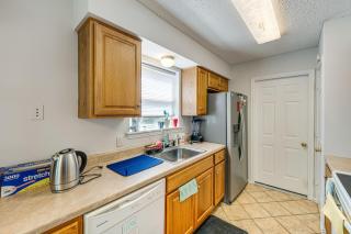 11 Mi to Lewisville Lake Family Home in Denton - Denton - 1