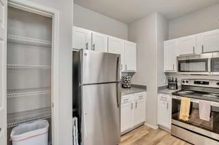Ground Floor King Beds Pool Gym Near Hill AFB - Clearfield - 2