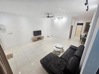 Cahaya Villa 2451 Homestay - Miri - 0
