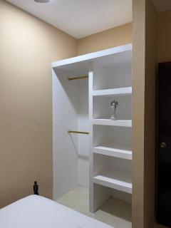 Apartamento moderno con todo lo que necesitas - - 0