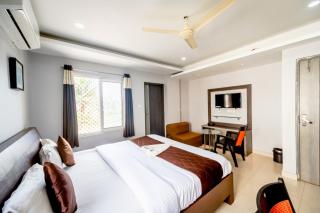 HOTEL SHIVANGI PREMIUM Near Sea Beach and Jagannath Temple road - Restaurant- Wi-Fi - Lift and Parking Facilities - Fully Air Conditioning Hotel - A Top Rated Luxuary Hotel - Puri - 3