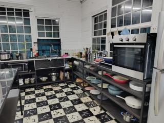 Vintage and Colonial House - 7min from Airport - 4