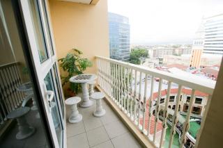 Venice Grand Canal View Condo - Manila - 8