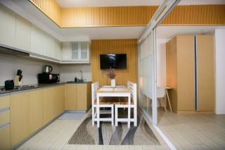 Venice Grand Canal View Condo - Manila - 1