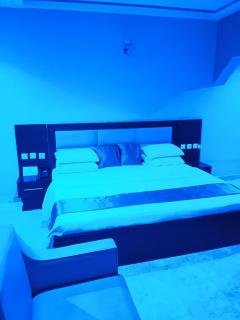 La Palm Royal Suites and Resort - Wukari - 9