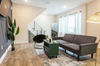 2-bed2-bath-wdcentralkitchenwifidesk - 9