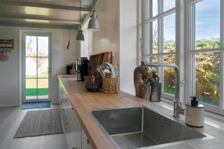 Modern Holiday Home Where Indoor And Outdoor Merge - 6