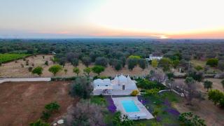 Trullo Lis con Piscina Privata - San Michele Salentino - 0