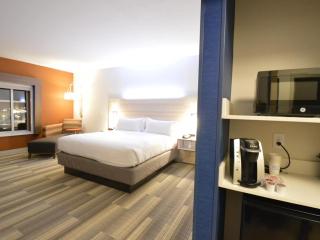 Holiday Inn Express & Suites Toledo South - Perrysburg by IHG - 8