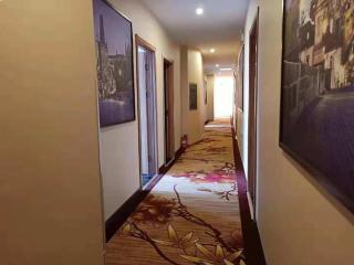 Super 8 Hotel Dingzhou Chongwen Street - Baoding - 6