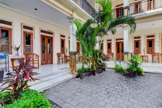 Collection O Budget Door Legian Inn @Poppies Road - 6