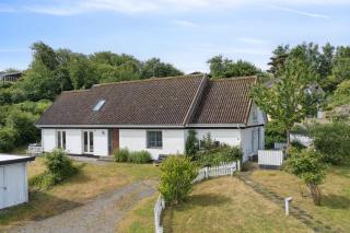Holiday Bliss In Sandvig With Sea View - Allinge-Sandvig - 0