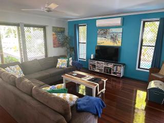 Beachcomber - Rainbow Beach - 6