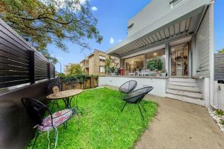 Salty Oasis, Bondi Beach Isyd - Sydney - 6