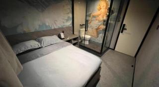 Where Inn - Hong Kong - 9