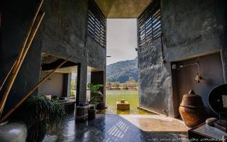 Avartarn Miracles Hotel - 1