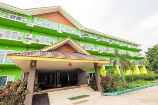 OYO 920 Saensukkho Hotel And Resorts - Chiang Rai - 2