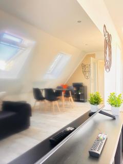 CLUBHAUS 6 - gemütliche DG-Wohnung mit Balkon, Badewanne & Netflix - Worbis - 5