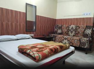HOTEL SREE SAVITRI Near Shree Baba Baidyanath Jyotirlinga Temple - Free Wifi And Parking Facilities - Spacious and Fully Air Conditioned Rooms - Best Hotel In Deoghar - Deoghar - 8
