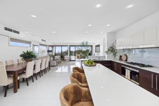 Mornington Beachfront Bliss - Pool, Spa & Rooftop Sunsets - Mornington - 2