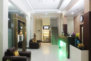 Malioboro Garden Hotel Yogyakarta - Yogyakarta - 4
